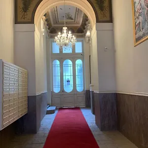 https://charles-square-prague-apartment.praguehotelsweb.com