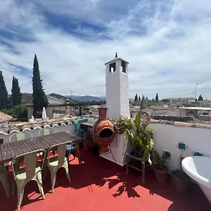 Hébergement de vacances Cosy House, Sunny Terrace, Amazing Views & Outdoor Bathtub!, Grenade